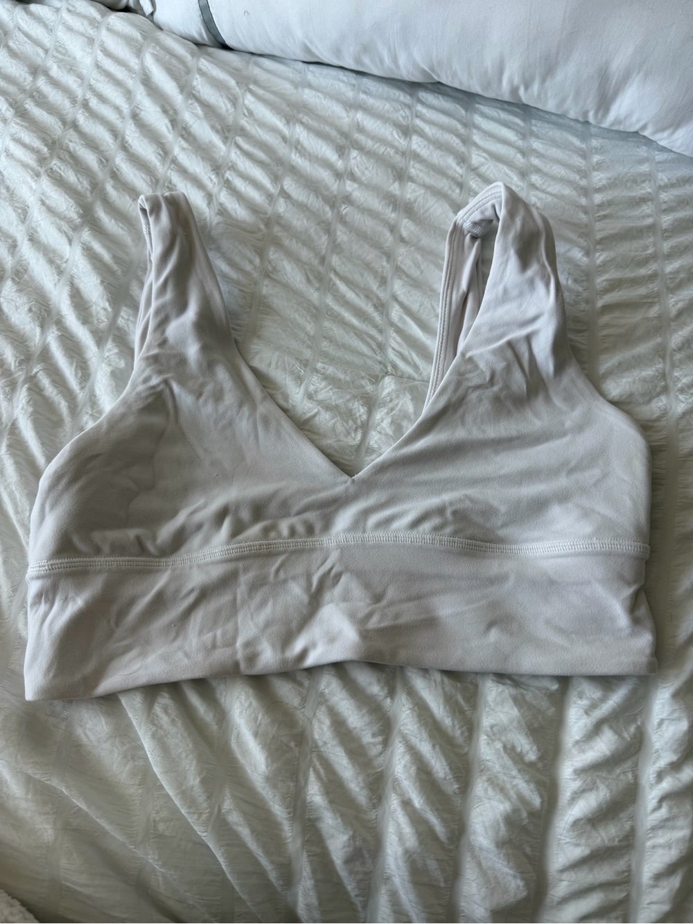 lululemon athletica Lightweight sports bra size 8
